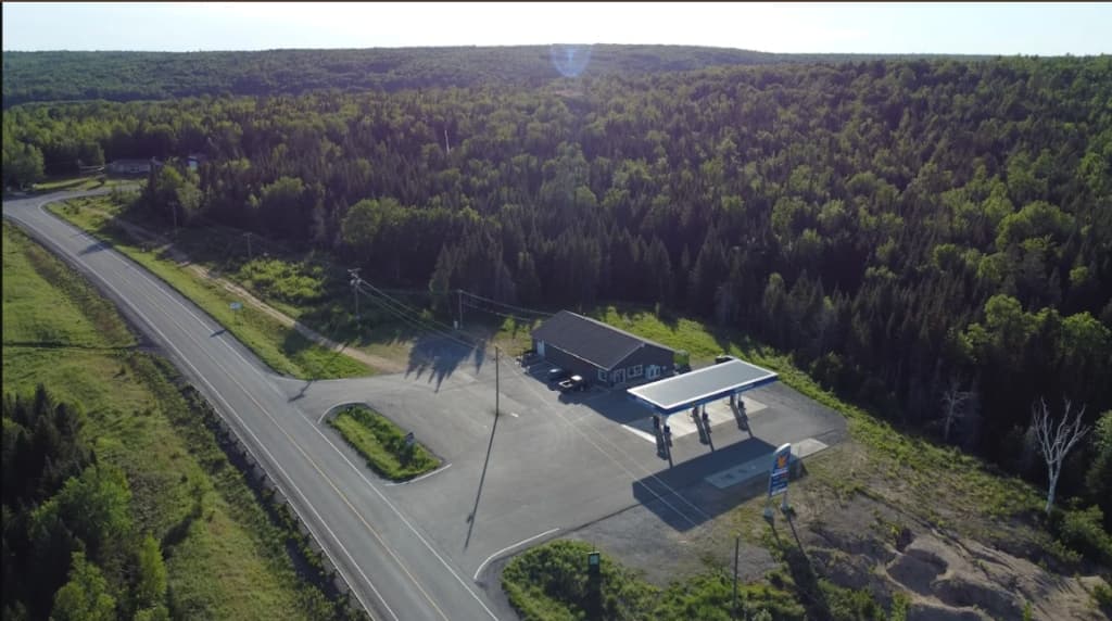 Penniac local station scene